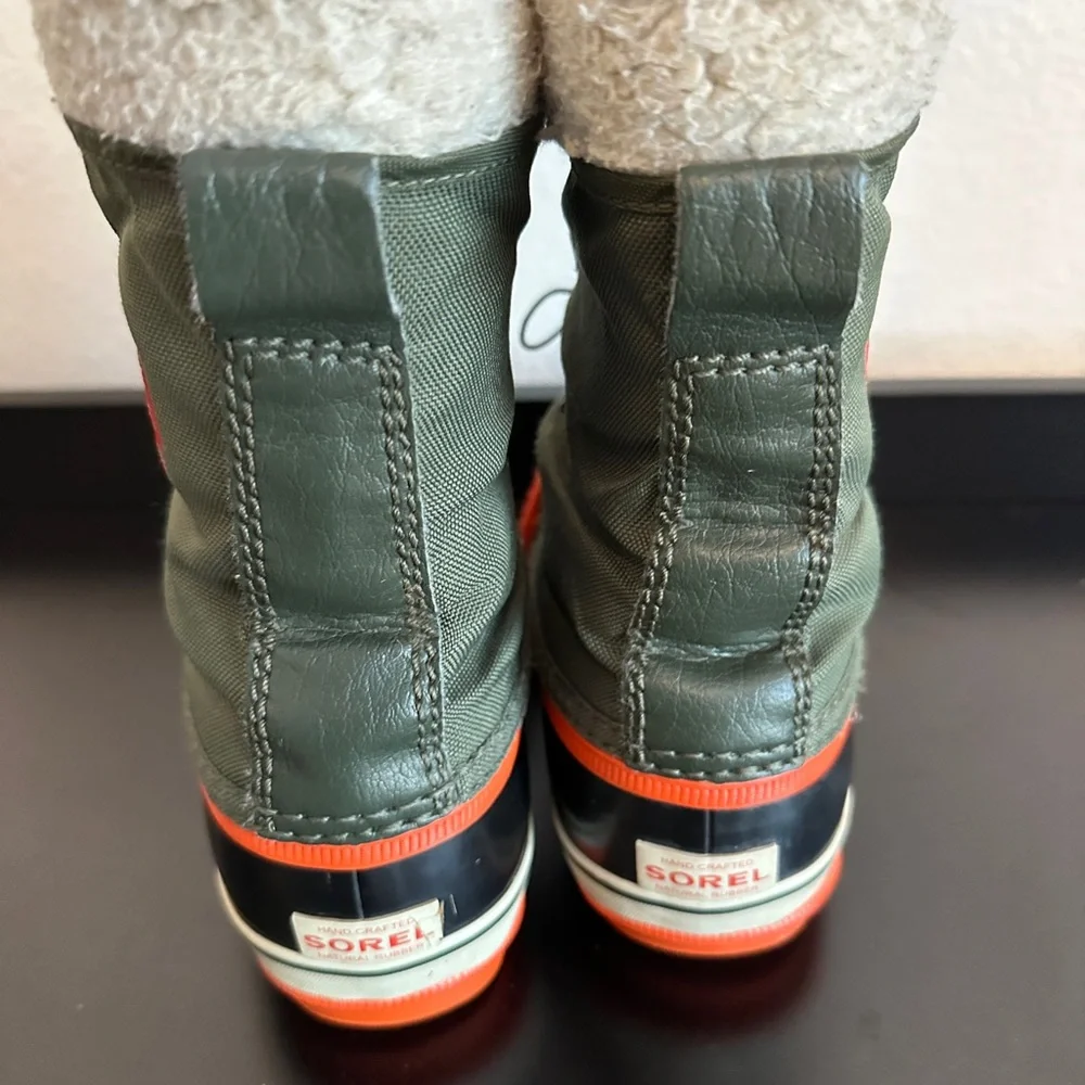 Sorel Kids Snow Boots - Olive and Black